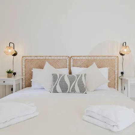 Solea In By Homely! *