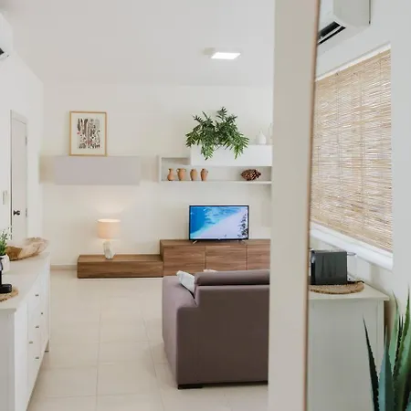 Solea In By Homely! *